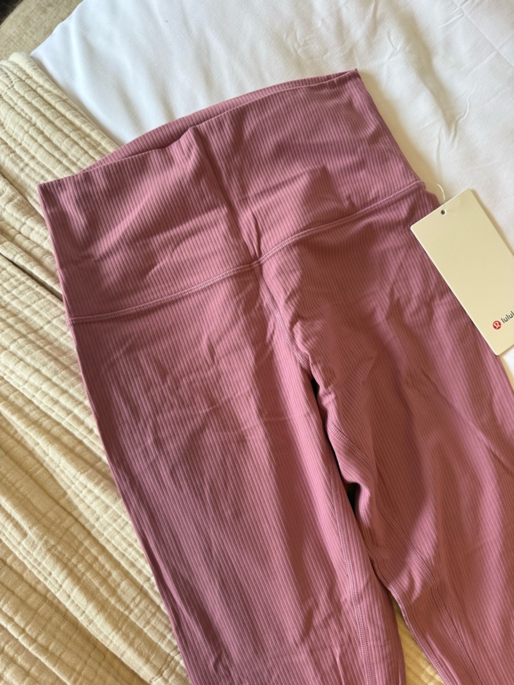 NWT lululemon Align Ribbed HR Pant 25” - Velvet Dust - Size 6